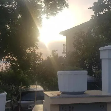 Mira *